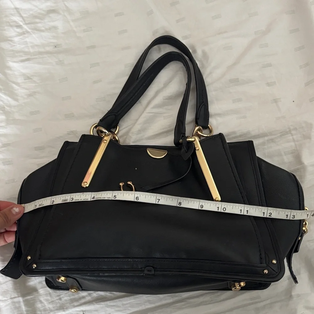 Coach Elegant Black Leather Handbag